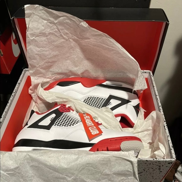 Nike Air Jordan 4 OG Fire Red 2020 US Size 8.5. main image 4